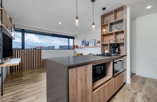 La Aguacatala Apartment | Go Living 408 · Luxury Apt with AC in El Poblado, GYM and co-work