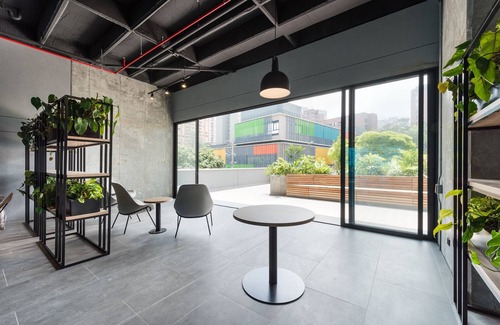 La Aguacatala Apartment | Go Living and Suites by Jalo