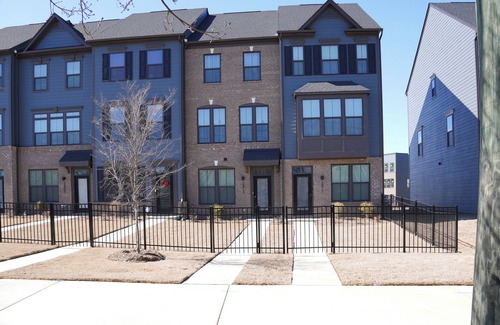 Charlotte House | Go Luxury.
