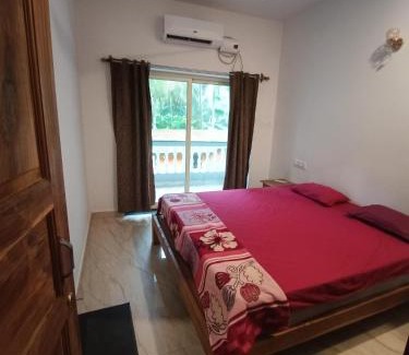 Morjim Apartment | Goan waves