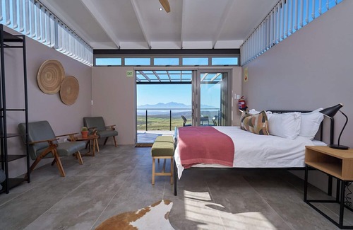 Bonnievale Cabin | Goats Window Luxury Safari Lodge
