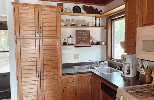 Bigfork Cabin | God’s Country Getaway! Entire cabin on Turtle Lake