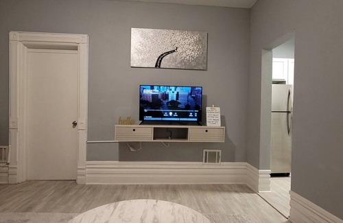 Grand Rapids Apartment | Gold 1 · Retreat Suite 2