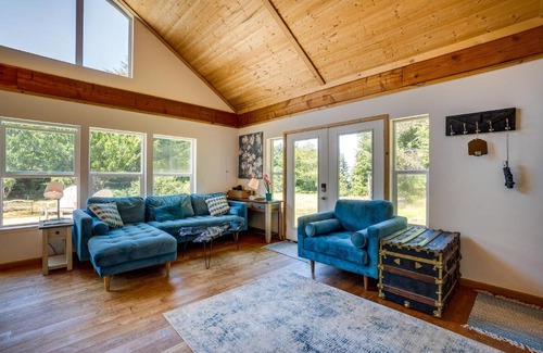 Gold Beach House | Gold Beach Vacation Rental Close to Beaches!