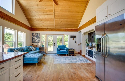 Gold Beach House | Gold Beach Vacation Rental Close to Beaches!
