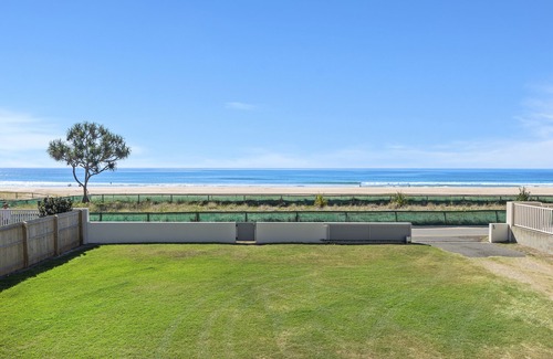 Palm Beach House | Gold Coast Beach Front House