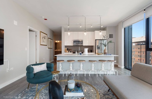 Near North Side Apartment | Gold Coast Gem: A 2BR Sanctuary w/Stunning Views