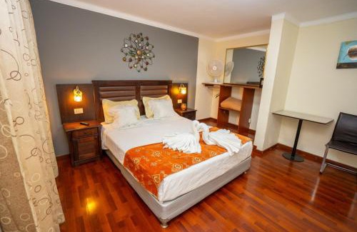 Tacna House | GOLD INFINITY