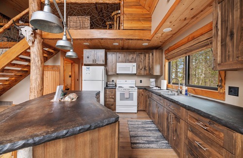Deadwood House | Gold Nugget Lodge Near Deadwood on 5 Wooded Acres!