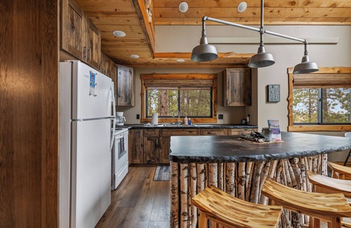 Deadwood House | Gold Nugget Lodge Near Deadwood on 5 Wooded Acres!