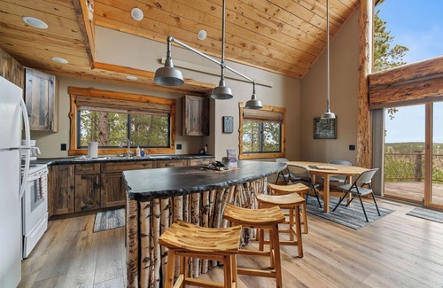 Deadwood House | Gold Nugget Lodge Near Deadwood on 5 Wooded Acres!