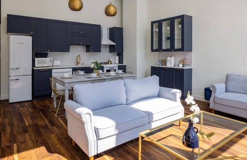 West Main Historic District Condo | Gold Suite by Hollyhock. Executive-Level Living