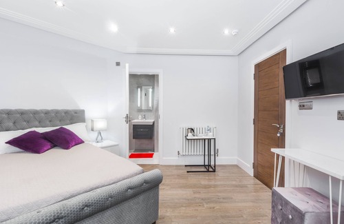 Hale House | Goldbeaters House