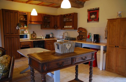 Sainte-Marguerite-d'Elle House | Golden Light Cottage Escape