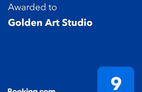 Saint-Germain-en-Laye Apartment | Golden Art Studio