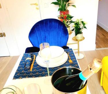 Saint-Germain-en-Laye Apartment | Golden Art Studio