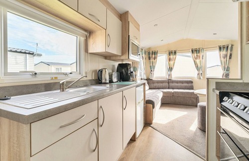Hayling Island Cottage | GOLDEN DUNE - HAYLING ISLAND in Hayling Island Holiday Park