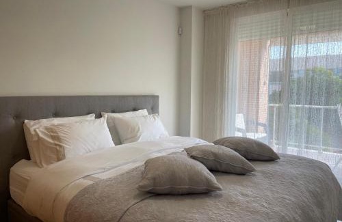 Platja de l'Arenal Apartment | Golden Gardens Lux apartment Jávea