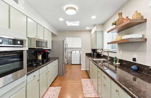 Paradise Valley Village House | Golden Glow Luxe Family Getaway