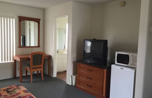 Tehachapi Hotel | Golden Hills Motel