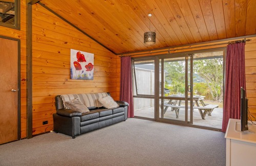 Pauanui Cottage | Golden Holidaze - Pauanui Holiday Home