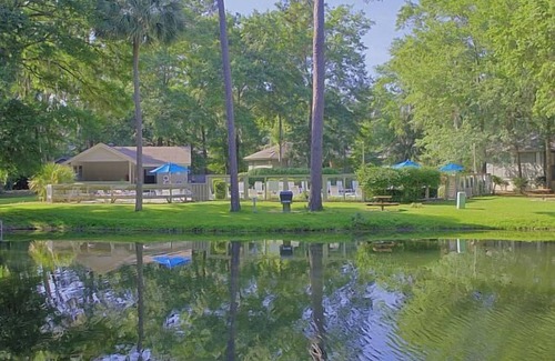 Shipyard Plantation Villa | Golden Hour Deck Views + Island Fun Await at This Spacious 3BR Retreat