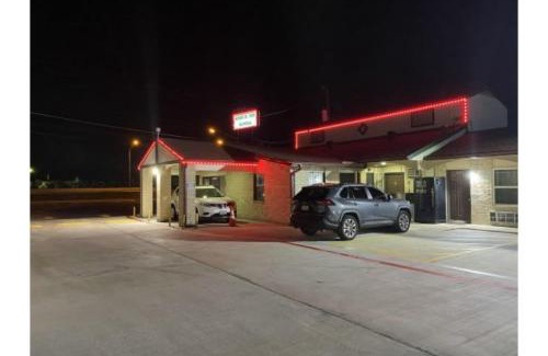 Dallas Hotel | Golden Inn Dallas by Hotel O