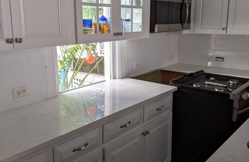 Brunswick House | Golden Isles Getaway at Artists House