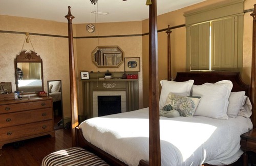 Brunswick House | Golden Isles Getaway at Artists House