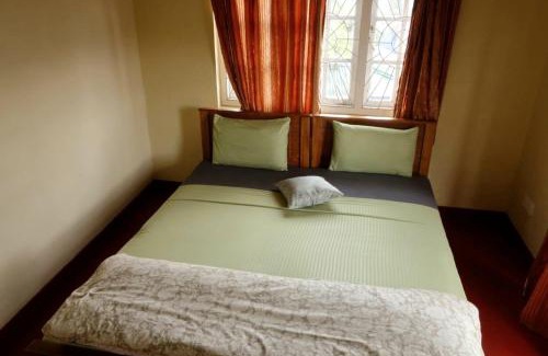 Nuwara Eliya Bed & Breakfast | Golden King Cottage