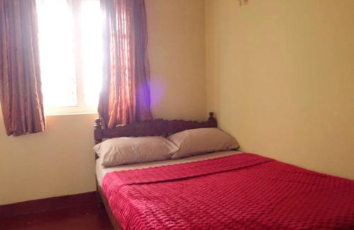 Nuwara Eliya Bed & Breakfast | Golden King Cottage