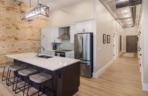 Traverse City Condo | Golden Lofts Unit 4 Downtown Traverse City 2BD/2BA