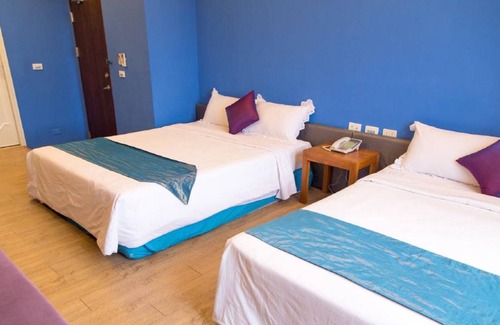 Big Beach House | Golden Ocean Azure Hotel