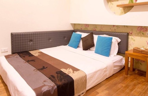 Big Beach House | Golden Ocean Azure Hotel