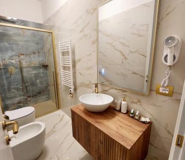 Rione VII Regola House | Golden Palace Luxury Guest House