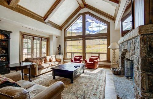Golden Peak Apartment | Golden Peak Luxury 4 BR Penthouse - Ski-in Ski-out