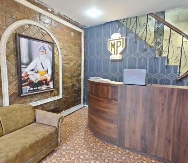 Amritsar Hotel | Golden Pearls By MP Home Stay Villa