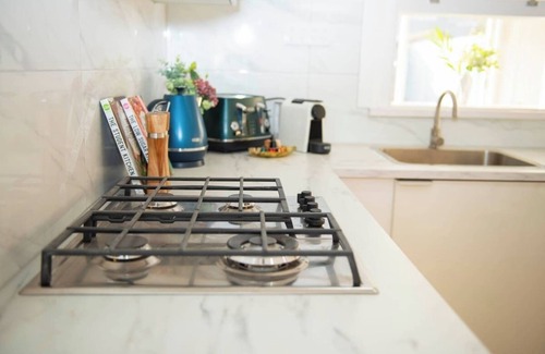 Hampton House | Golden & Perfectly Located Family Home at Hampton
