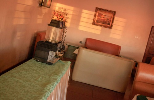 Monze Bed & Breakfast | Golden Pillow Lodge Monze