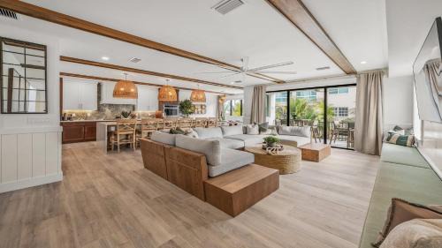 Siesta Key House | Golden Set