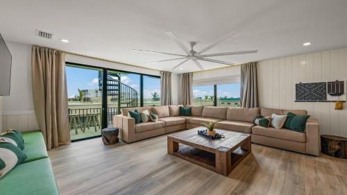 Siesta Key House | Golden Set