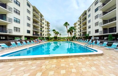 Indian Shores Apartment | Golden Shores 407