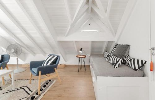 Orient Bay House | GOLDEN SUN