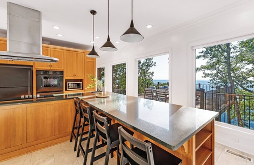 Trenton House | Golden Sunsets over Mountains- Luxury 4BR Home w/Theatre near Cloudland &Chatt