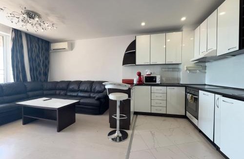 Elenite Apartment | Golden Tide Residence