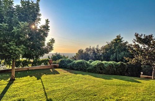 Kato Samiko Apartment | Golden View Apartment 1