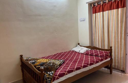 Valparai House | Golden Villa