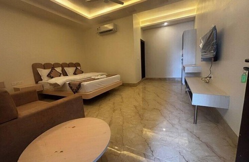 Krishnagar-II Hotel | Golden Vista Resort