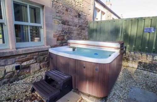 Belford House | Goldfinch