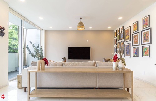 Miguel Hidalgo Apartment | Goldsmith by Kukun Su